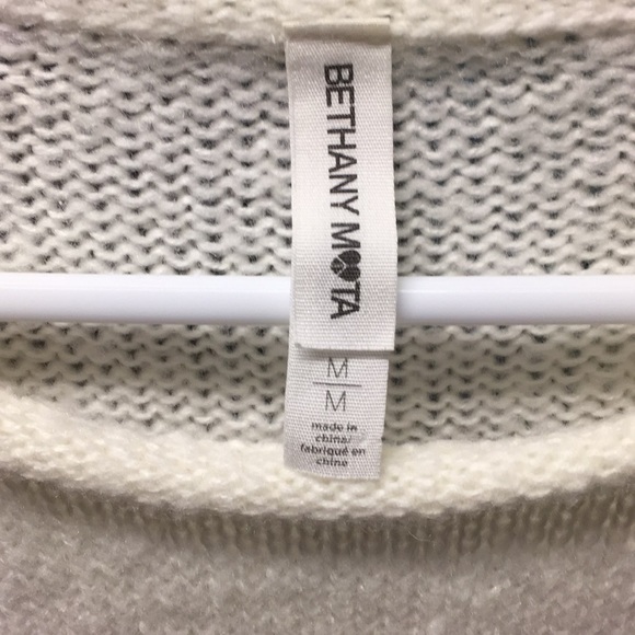 Bethany Mota heart sweater - Picture 2 of 4